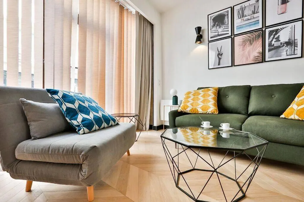 Apartment Sweet Home Le Marais, Place Des Vosges 4/5Pers! Paris